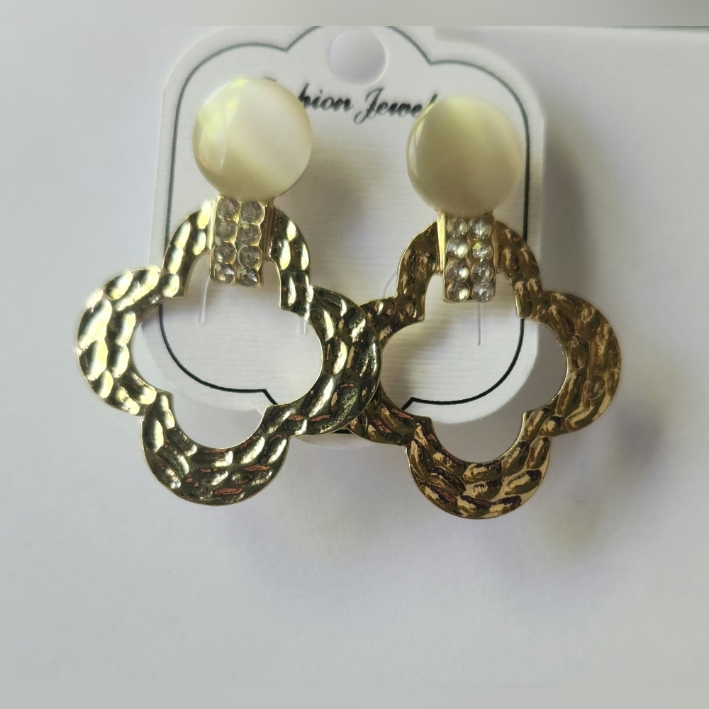 Gold Plated Clover Earrings with Pearl Colred Button, Faux Diamons